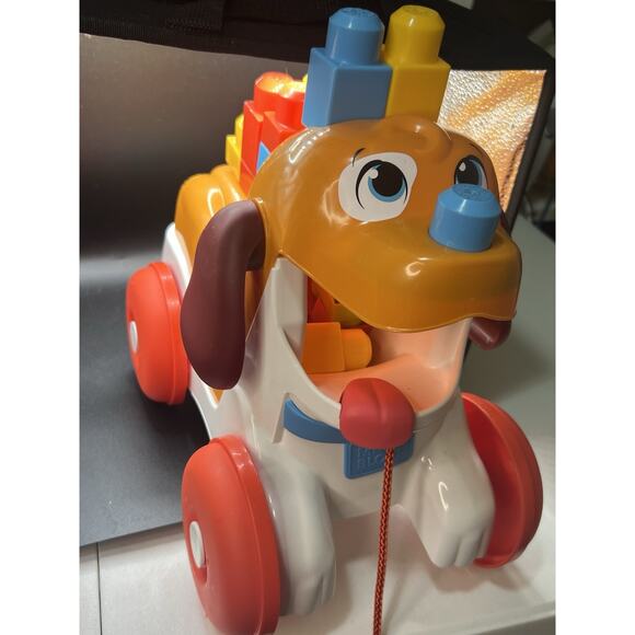 Vintage Mega Bloks Pull-Along Puppy Preschool Building Set - Picture 3 of 8